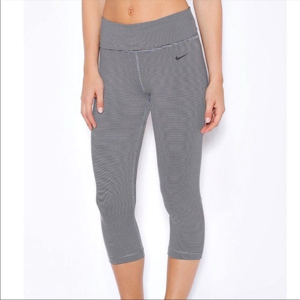 Nike legend 2.0 Fold over striped athletic capris